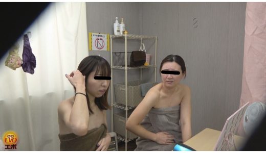 隠撮女子寮脱衣所トイレ 女子大生の全裸大胆うんこ2